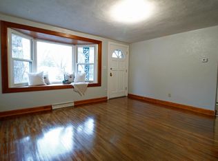 107 W Forest Ave, East Peoria, IL 61611