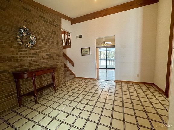 2nd image of 5895 Quailhill Dr