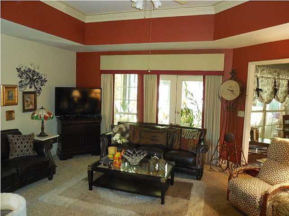 3rd image of 6108 Ashwood Ct