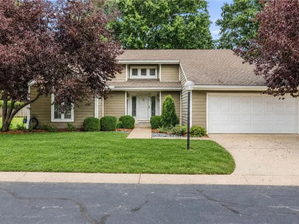 2012 W 123rd Ter, Leawood, KS 66209