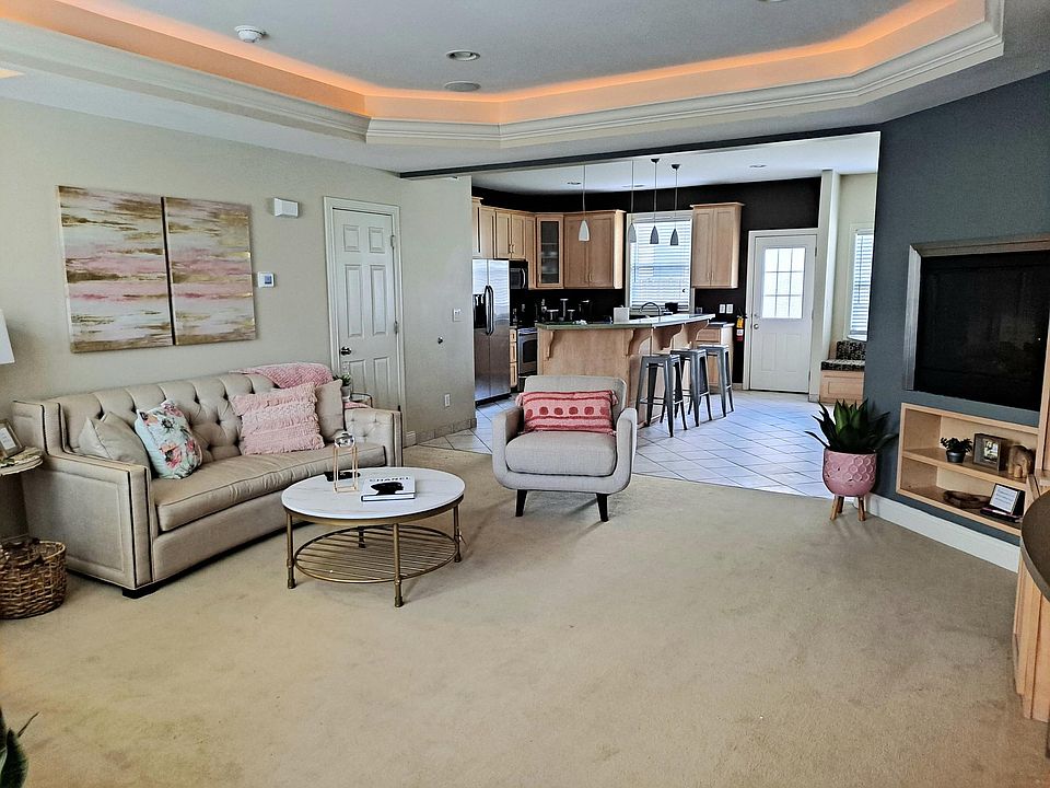 Living room 1