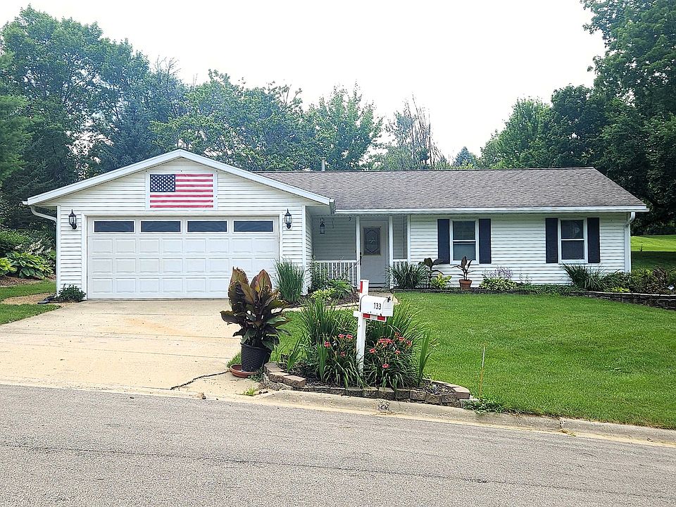 1st image of 133 Fieldstone Ln