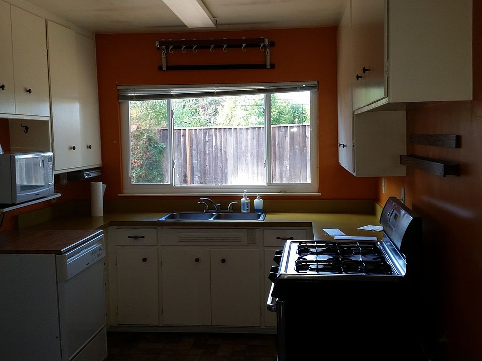 2nd image of 17830 Los Alamos Dr
