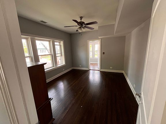 5th image of 5353 W Belle Plaine Ave #1E