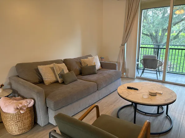 11790 Saint Andrews Pl APT 207, Wellington, FL 33414