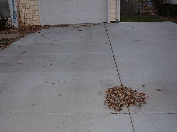 2nd image of 404 Outer Dr