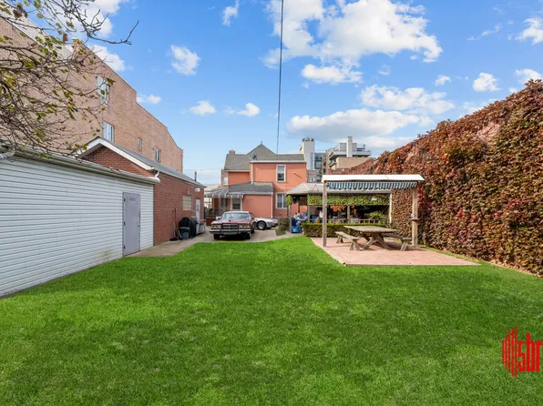 15 Van Sicklen Street image 35 of 38