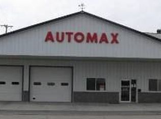 322 E Main St, Fairfield, IL 62837