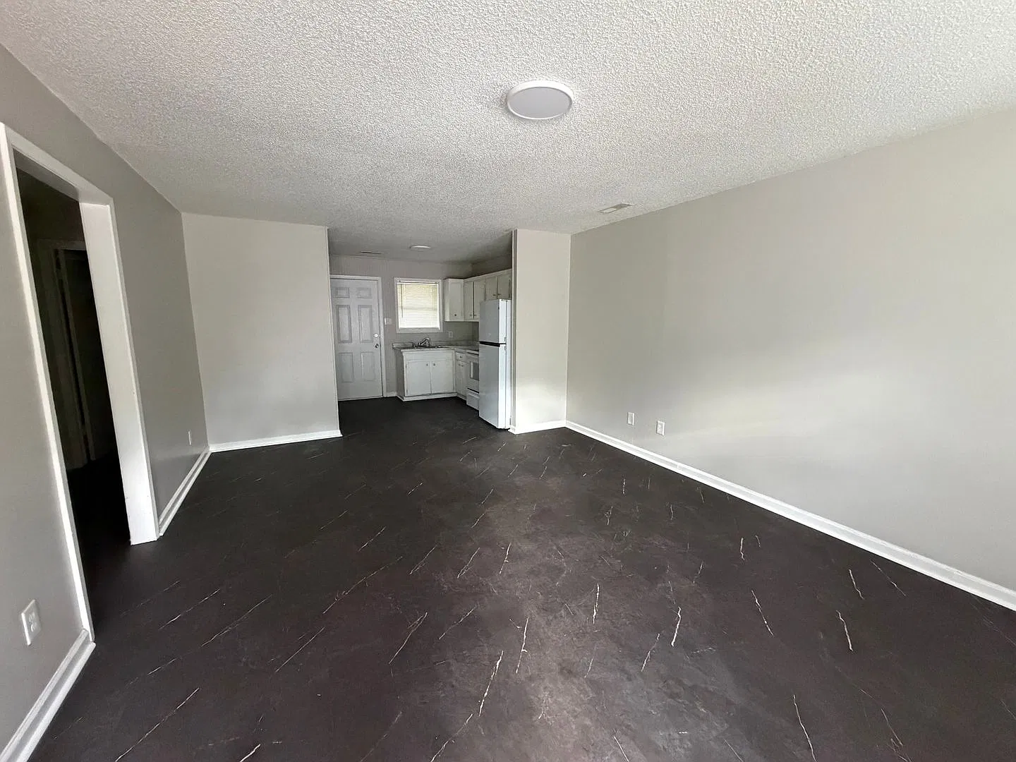 725 Compress St — Photo 3