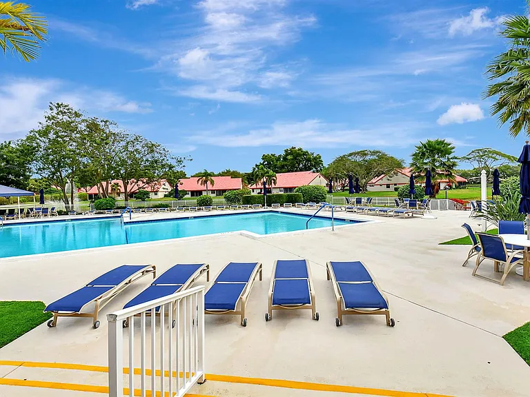7604 Lexington Club Blvd #B — Photo 24