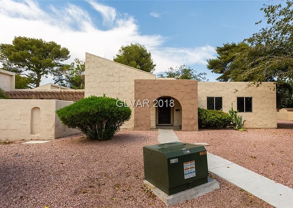 1st image of 54 Village Green Ct