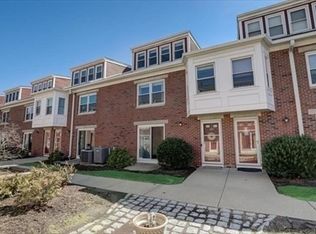 142 Quincy Shore Dr UNIT 143, Quincy, MA 02171