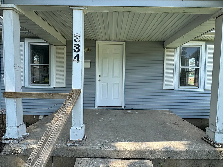 334 Smith St — Photo 2
