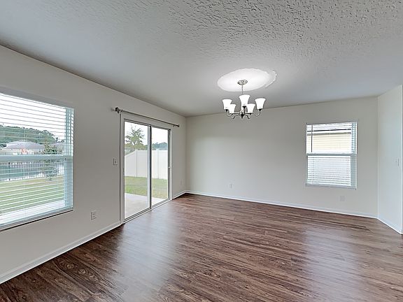 3rd image of 458 Harley Dr