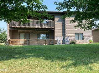 717 Bridgeport Dr UNIT 2, Bismarck, ND 58504