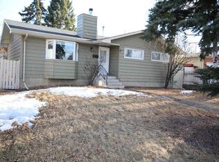 3824 W Brantford Dr NW, Calgary, AB T2L 1H9