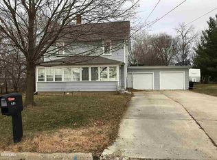 531 W 7th St, Pecatonica, IL 61063