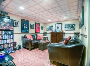 5 Osprey Ct, Howell, NJ 07731