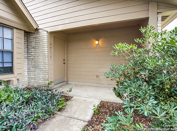 4th image of 4717 Oakfield Way