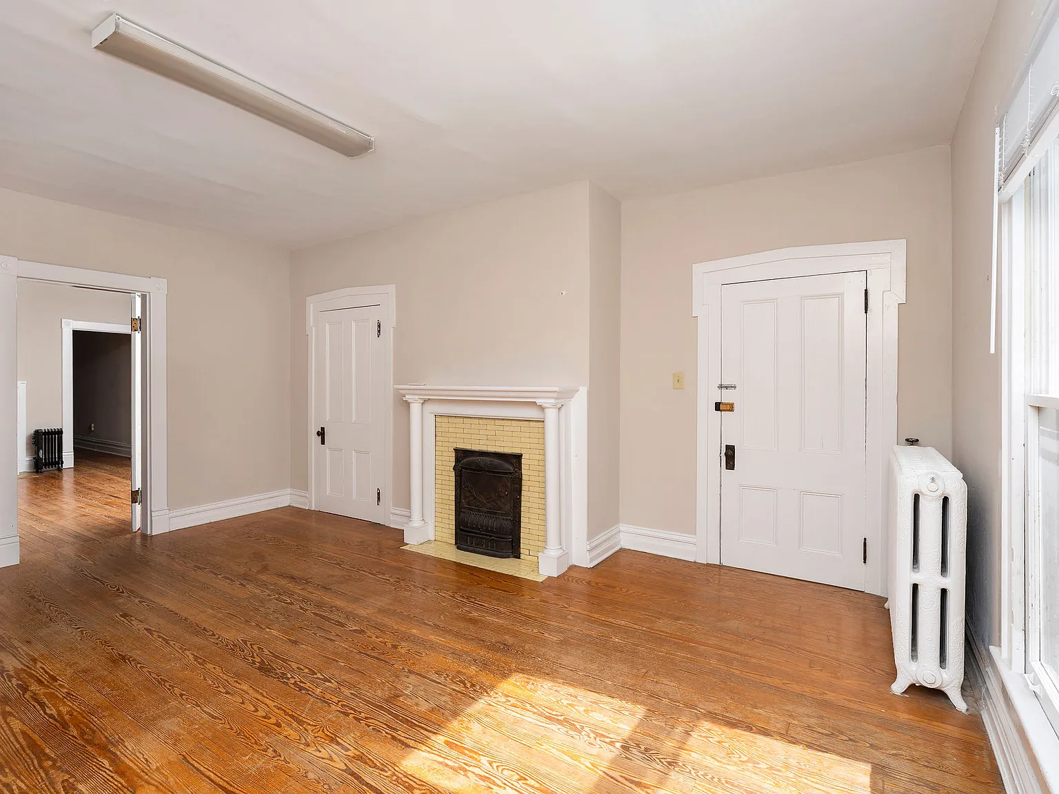 1 bed, 900 sqft, $1,125 — Photo 2
