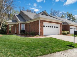3832 Misty Glen Ct, Matthews, NC 28105
