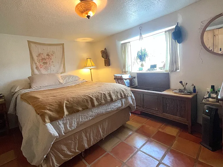 7 Las Animas Rd #B — Photo 7