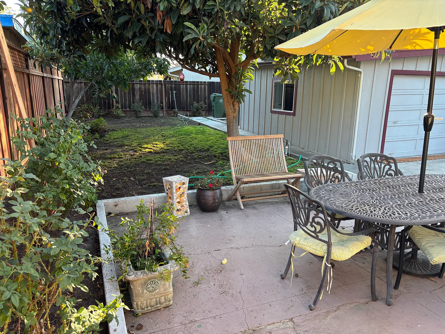 3 bed, 1142 sqft, $4,700 — Photo 2