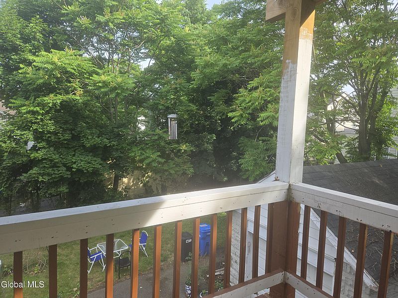 2nd image of 86 Benson Street Street