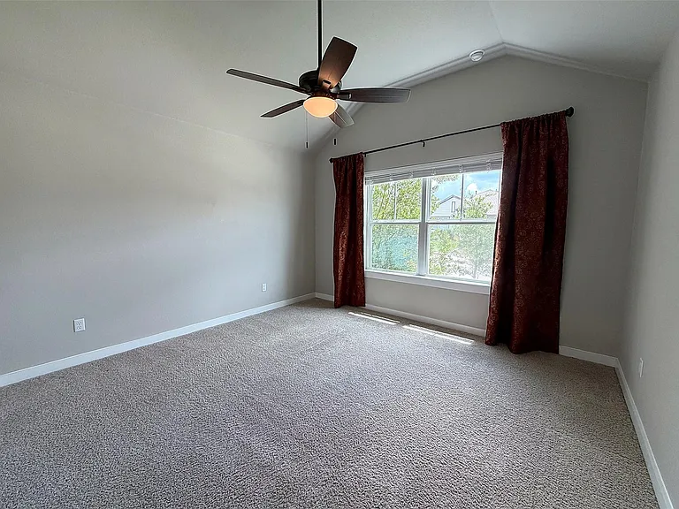 150 Patrick Herndon Dr — Photo 15