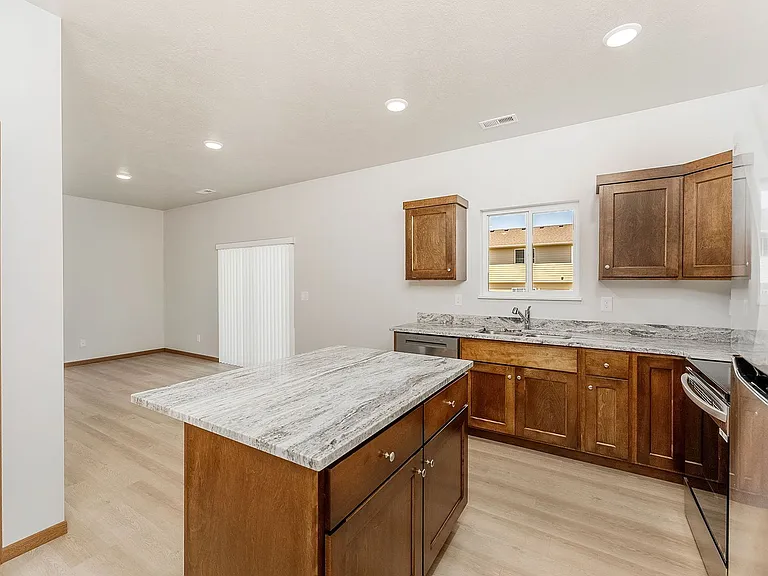 Sundance Ridge / High Noon Place — Photo 18