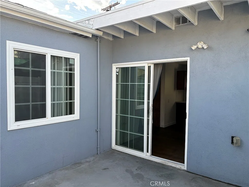 2 bed, 700 sqft, $2,650 — Photo 3