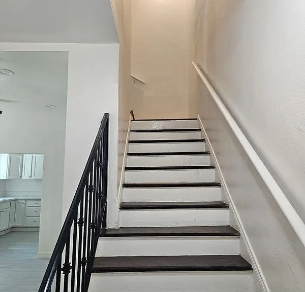 7110 Somerset Blvd #5 — Photo 11