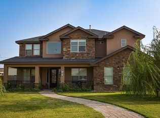 703 Walker Farm Rd, Carlsbad, NM 88220