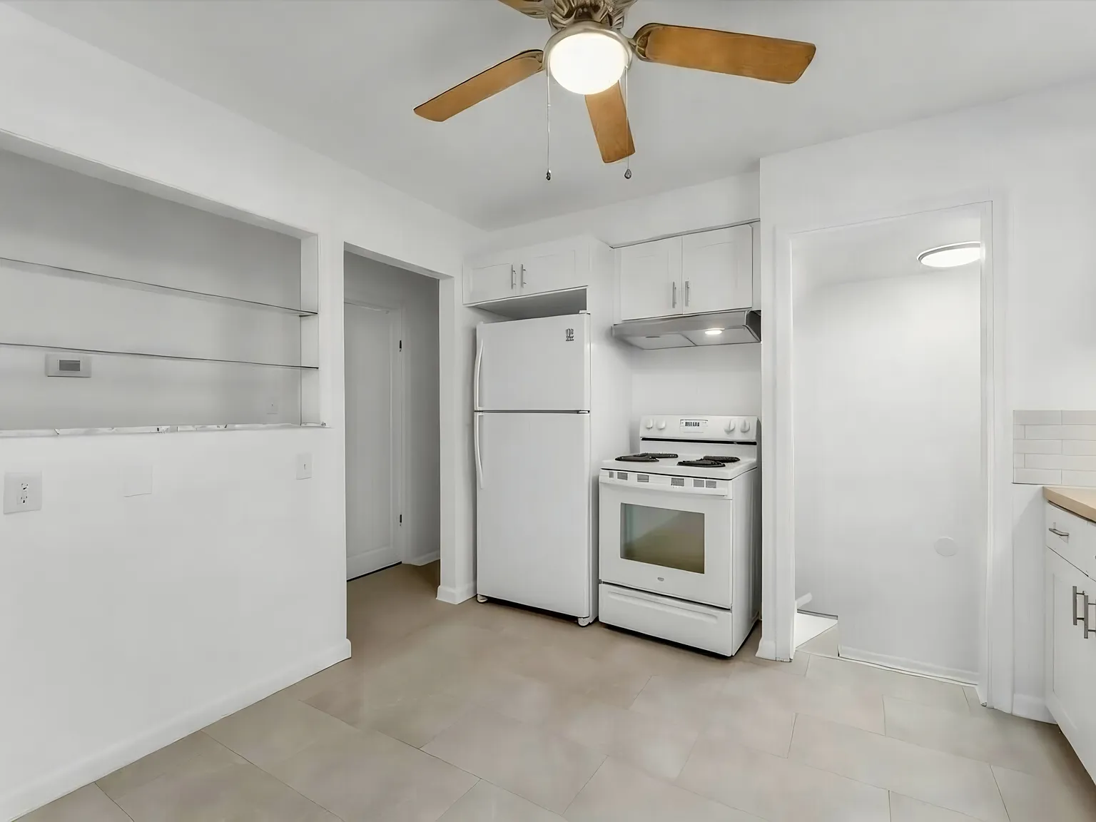 13888 Carlisle St — Photo 3
