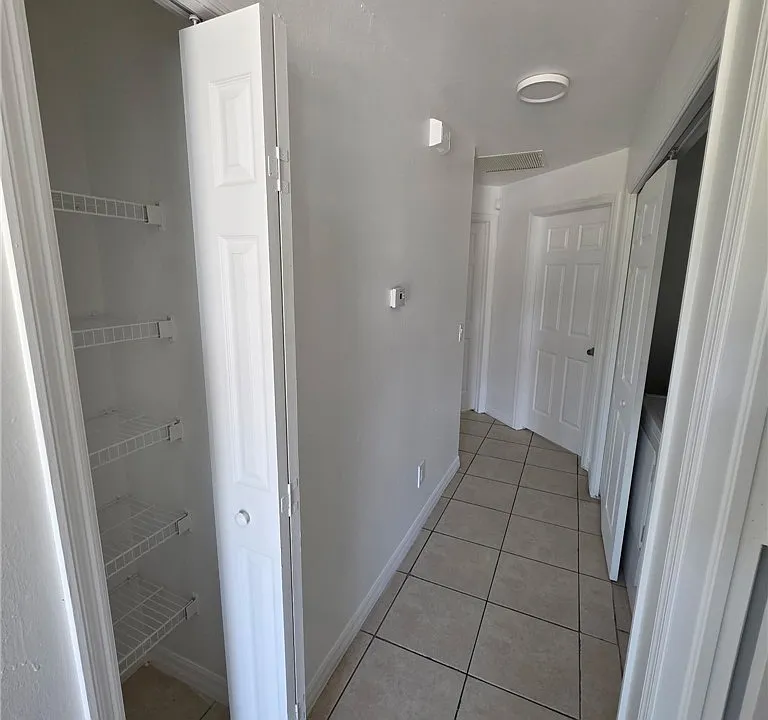 1248 Columbus Blvd #B