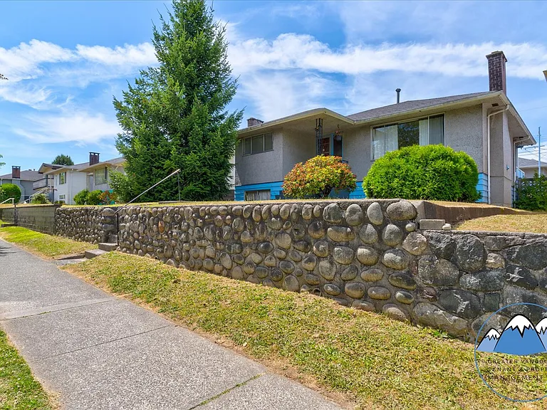 6589 Elliott St — Photo 26