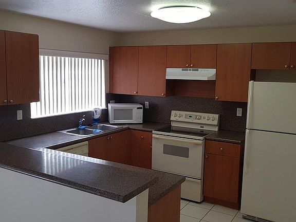 5th image of 13958 Sw 260 St #105
