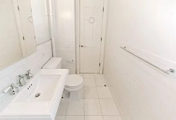 Rented by NextStopNY | media 10