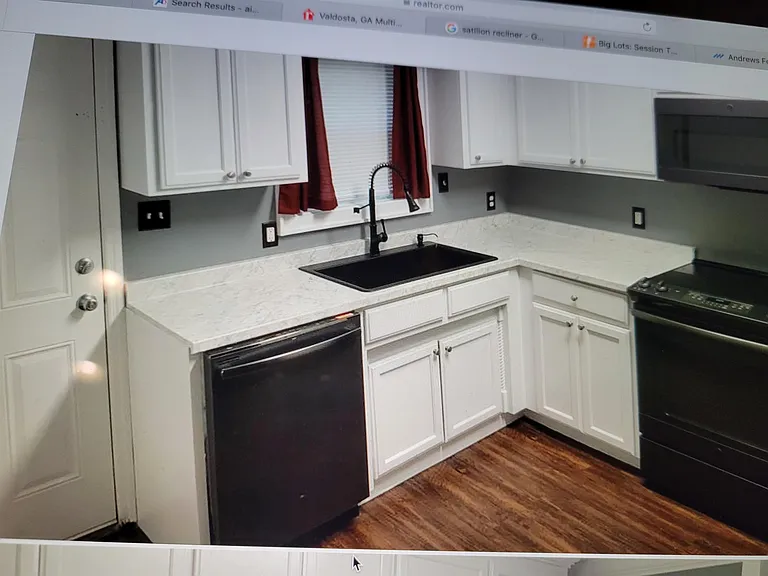 1838 Hazel Dr #C — Photo 4