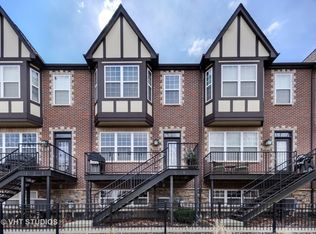 114 S Myrtle Ave #33, Villa Park, IL 60181