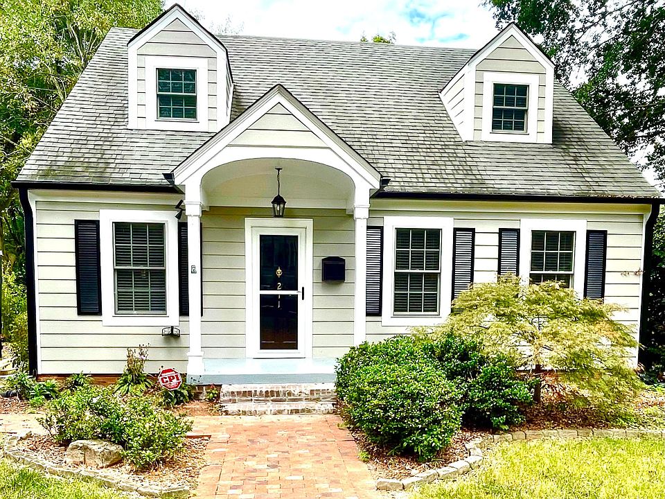 1st image of 211 Mingus St