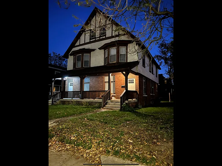 1801 E Michigan St — Photo 13