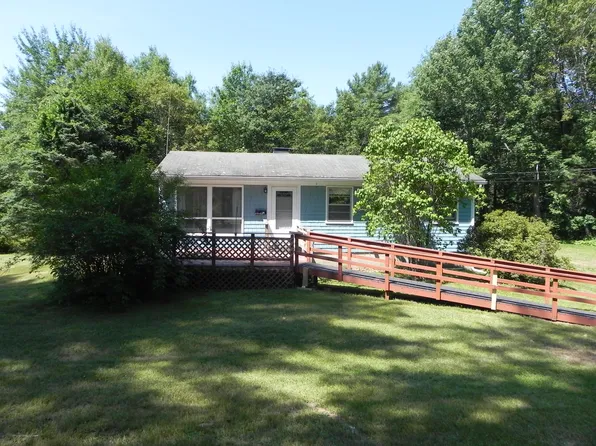 22 W Neck Road, Nobleboro, ME 04555