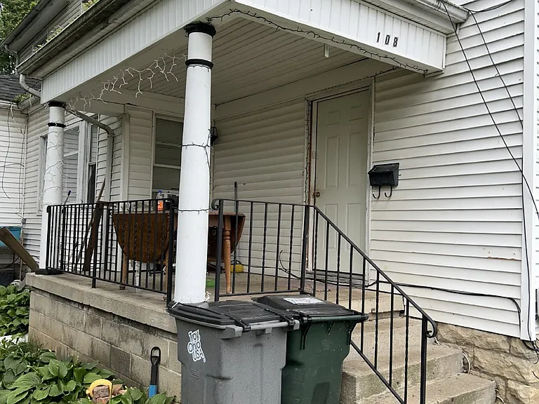 108 Drury Ln — Photo 6