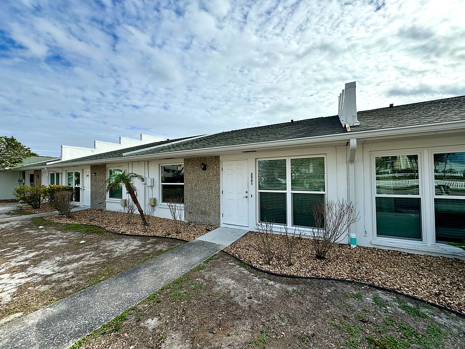1st image of 2561 Gary Cir #2561
