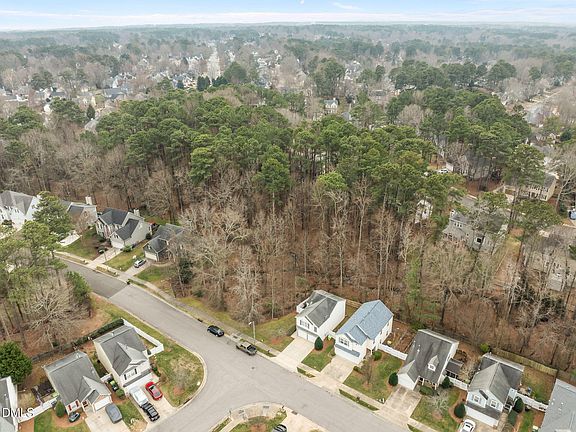 5th image of 5501 Stewartby Dr