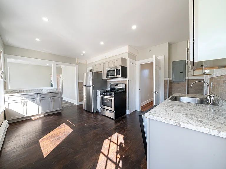 7 Cherry St #1 — Photo 11