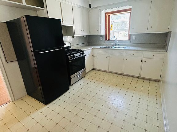 2nd image of 11433 Hupp Ave