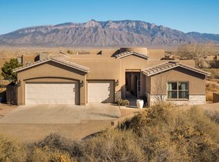 101 Todos Juntos Rd, Corrales, NM 87048