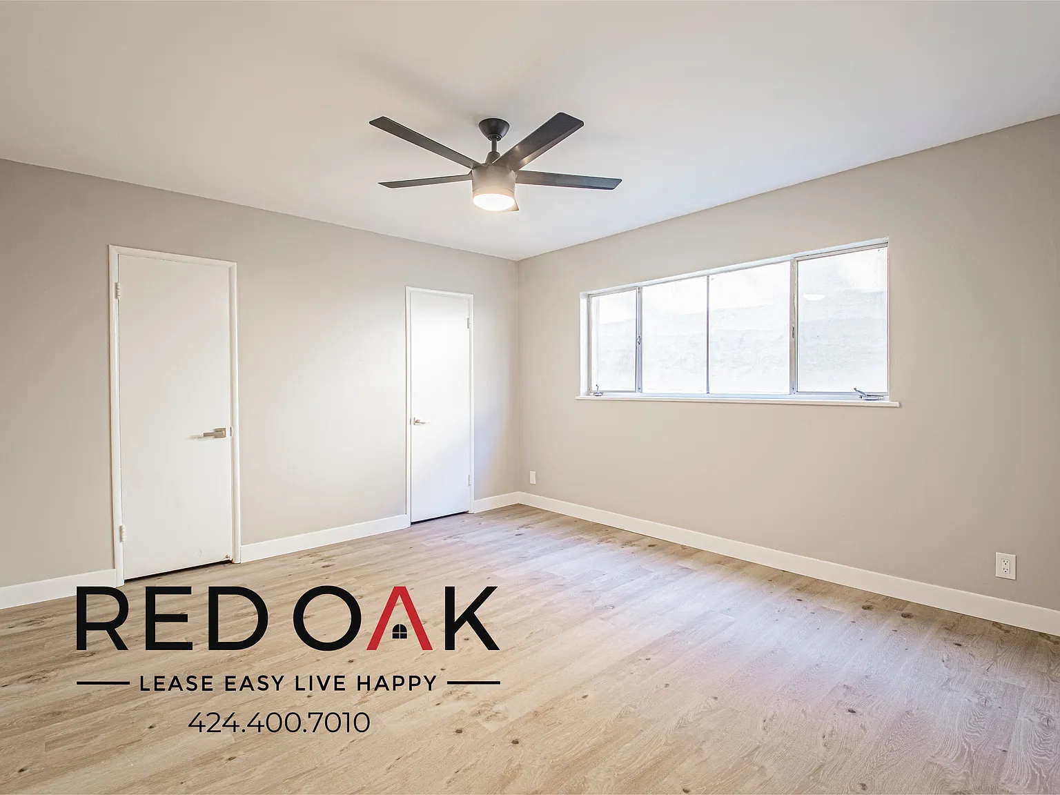 Impressive One Bedroom with a Private Balcony, On-Site Laundry, and Included Parking ~ In Prime LA! — Photo 4